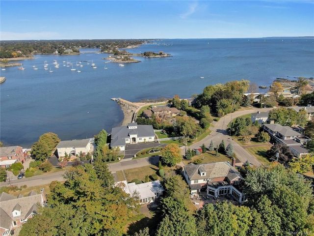 $899,000 | 40 Echo Bay Drive | Pryer Manor