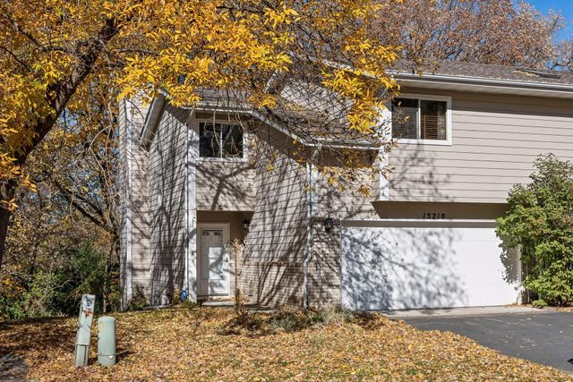 $339,900 | 15210 Lesley Lane | Eden Prairie