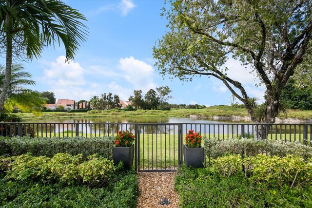 $1,850,000 | 2523 Windsor Way Court | Palm Beach Polo and Country Club