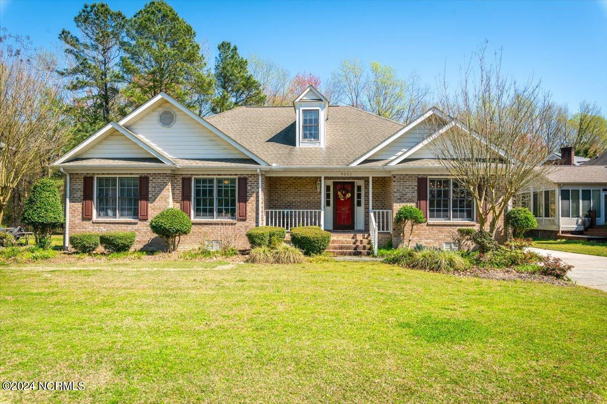 4002 Treetops Circle Winterville NC 28590 Compass