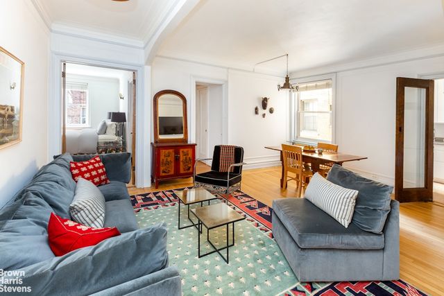 $1,150,000 | 115 Willow Street, Unit 2D | Brooklyn Heights