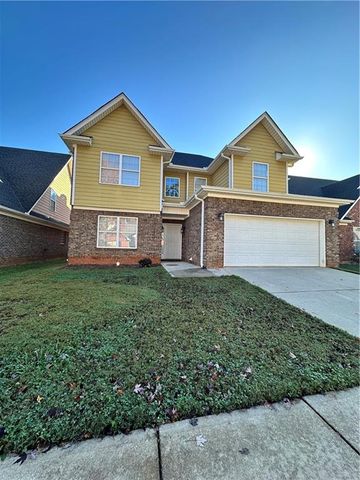 $316,500 | 261 Long Drive | McDonough