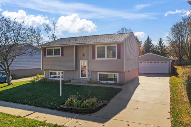 $287,000 | 1820 Cascade Street Northwest | Elton Hills