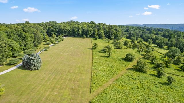 $1,150,000 | 6 Palmer Martin Road | East Haddam