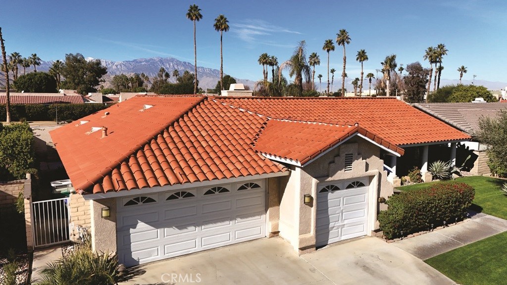 a view of a house with a outdoor space