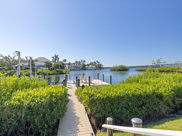 $4,100,000 | 681 Lake Drive | Oceanside