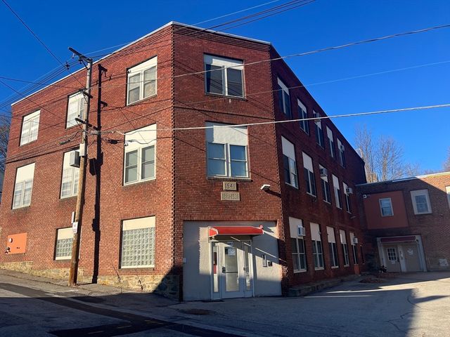 $1,200 | 205 Chapin Street, Unit B1 | Southbridge