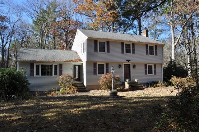 $899,900 | 3 Old Topsfield Road | East Boxford