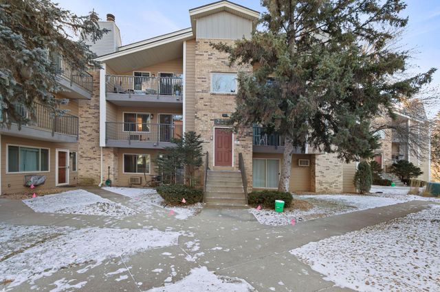 $198,900 | 2220 Ridge Drive, Unit 11 | Sunset Ridge Condominiums