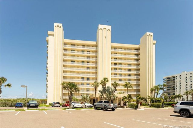 $595,000 | 10000 South Ocean Drive, Unit 904 | Hutchinson Island South