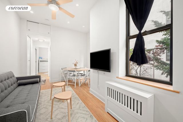 $3,200 | 283 East 4th Street, Unit 1B | East Village