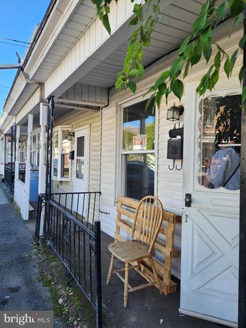 $900 | 414 East Lloyd Street | Shenandoah