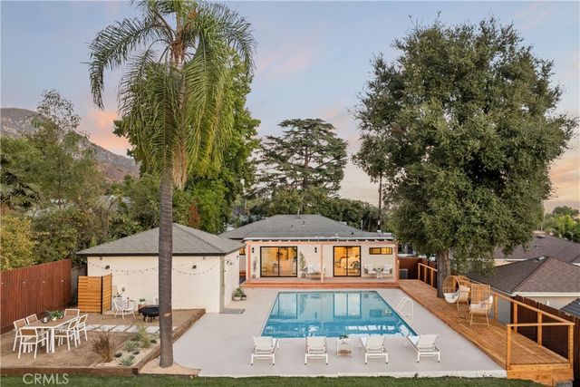 $1,888,000 | 3617 Fair Oaks Avenue | Altadena