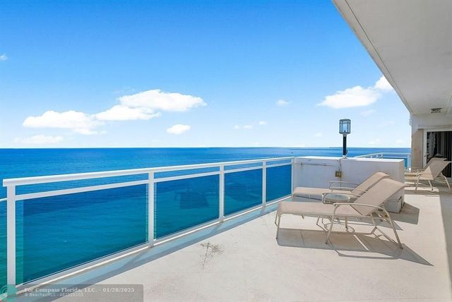 $2,950,000 | 3430 Galt Ocean Drive, Unit PH3 | Commodore Condominiums