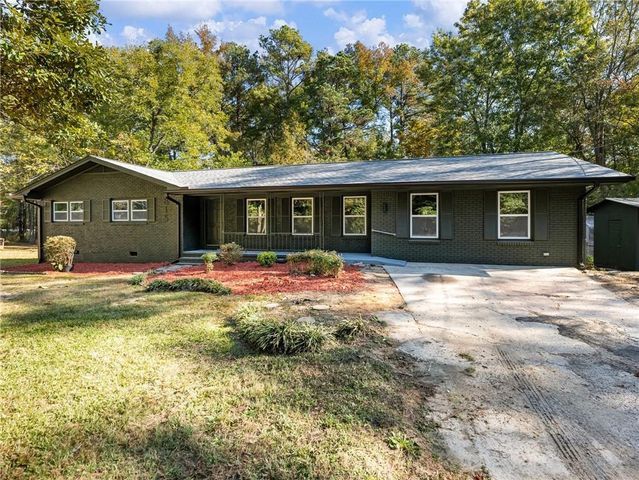 $315,000 | 815 South Pine Street Northeast | Conyers