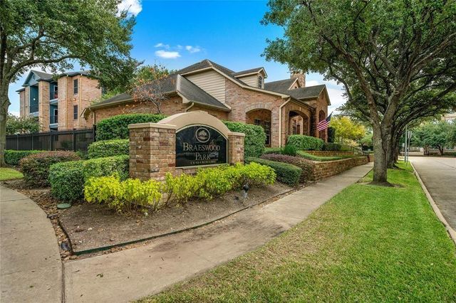 $154,499 | 2255 Braeswood Park Drive, Unit 296 | Astrodome