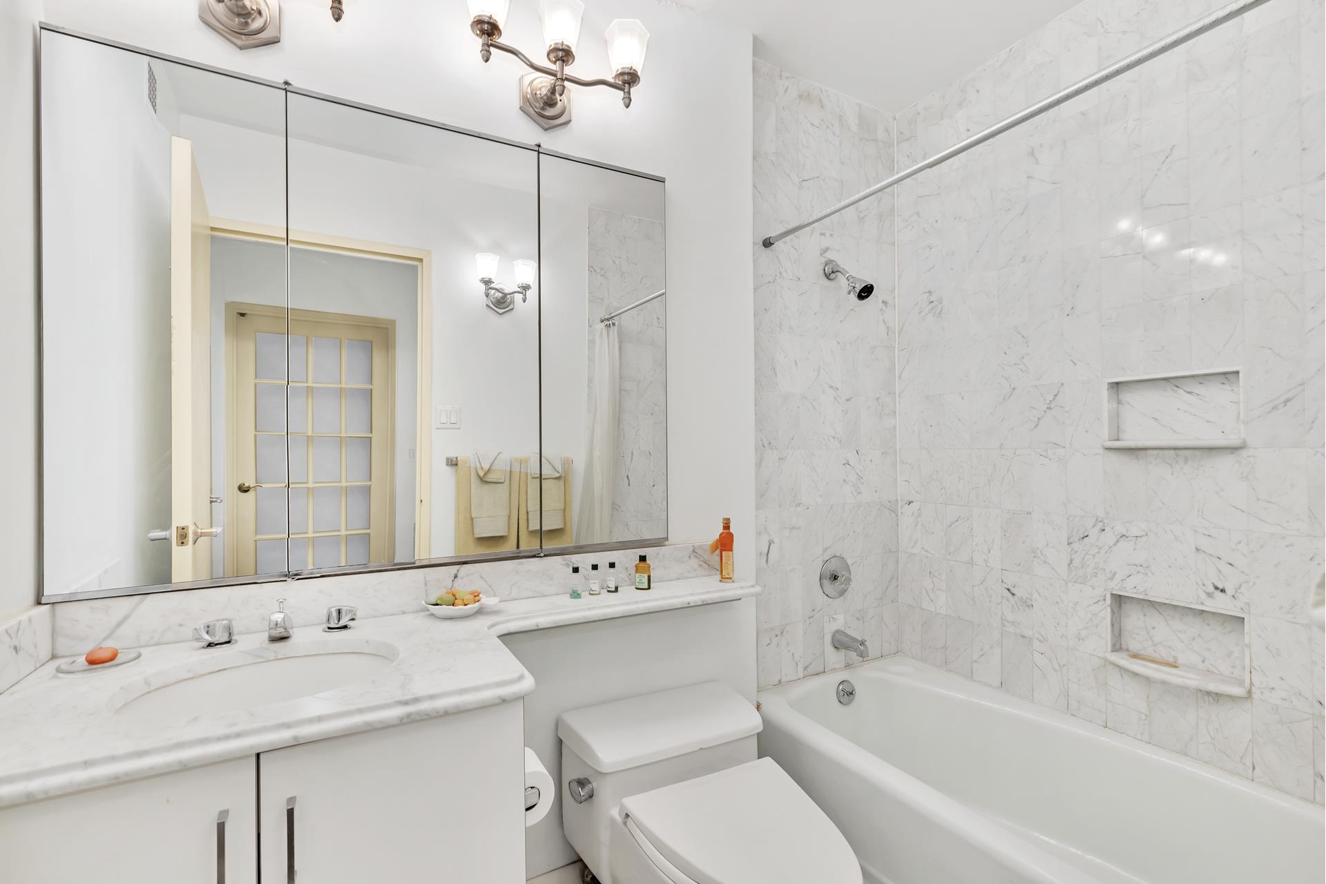 117 E 57th St, New York, NY 10022 - Owner, Sales, Taxes