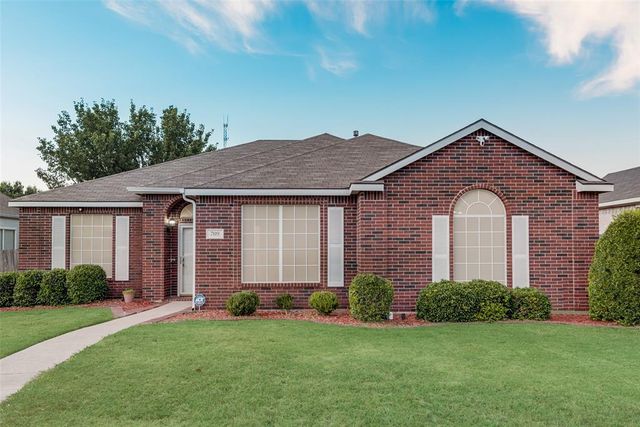 $319,900 | 709 Longleaf Drive | DeSoto