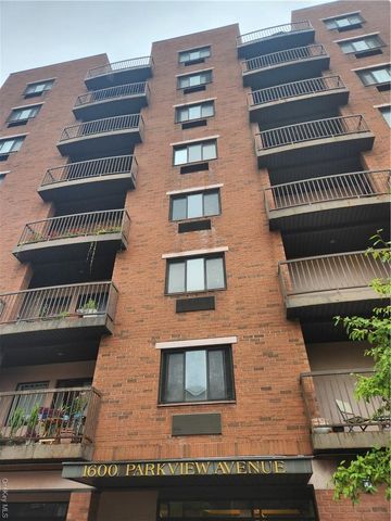 $449,000 | 1600 Parkview Avenue, Unit 3C | Pelham Bay