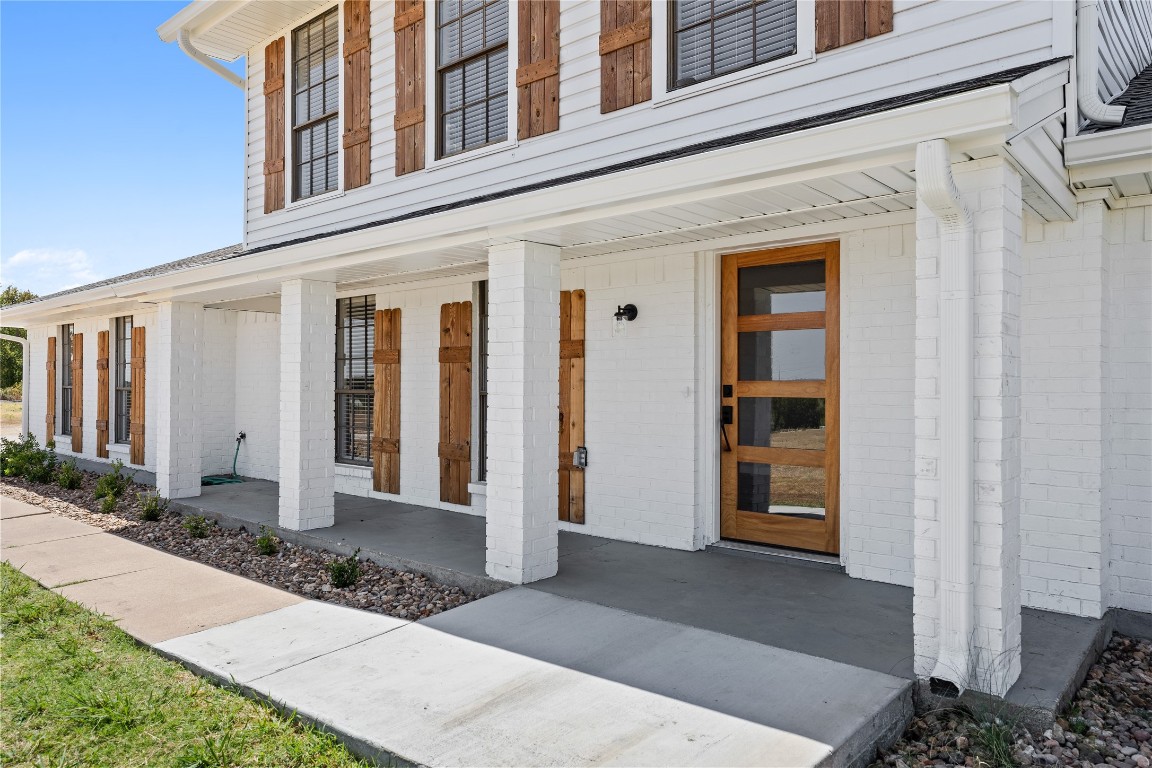 a view of a building entryway