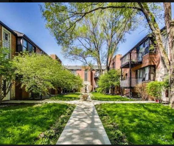 $185,000 | 7330 North Winchester Avenue, Unit 2W | East Rogers Park