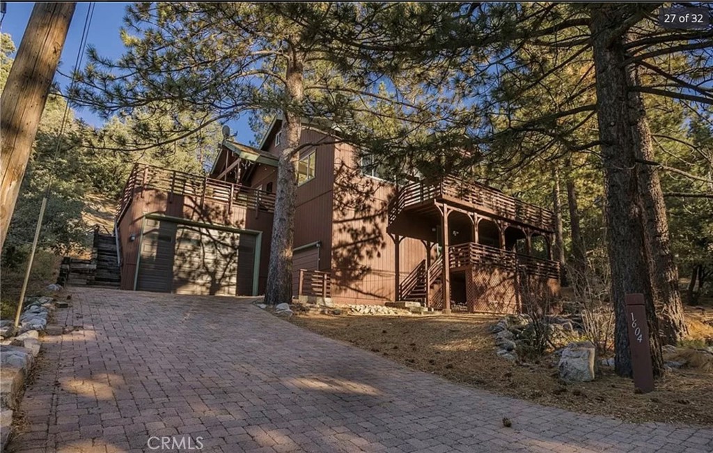 a view of a house with a trees