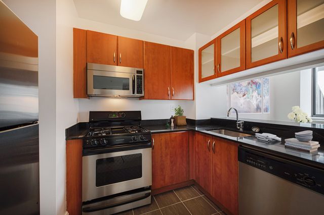 $4,600 | 222 East 34th Street, Unit 1926 | Kips Bay