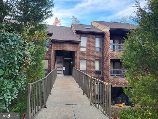 $1,575 | 23239 Rosewood Court, Unit A8 | Wildewood