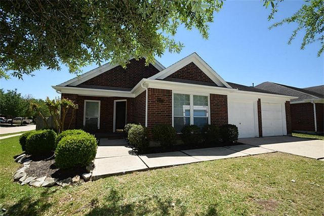 $2,300 | 1403 McGee Lake Court | Fort Bend County North-Richmond