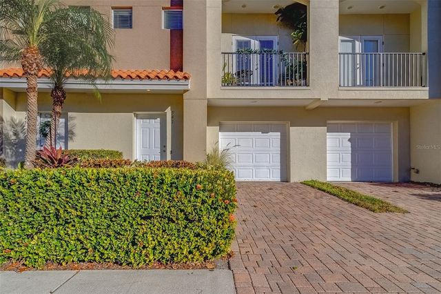 $370,000 | 541 101st Avenue North, Unit 541 | St. Petersburg