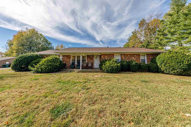 $265,500 | 7373 Heritage Drive | Black Township - Posey County