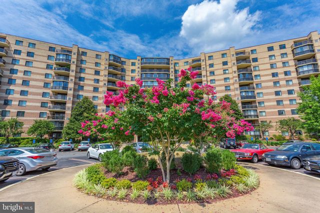 $585,000 | 8370 Greensboro Drive, Unit 508 | The Rotonda