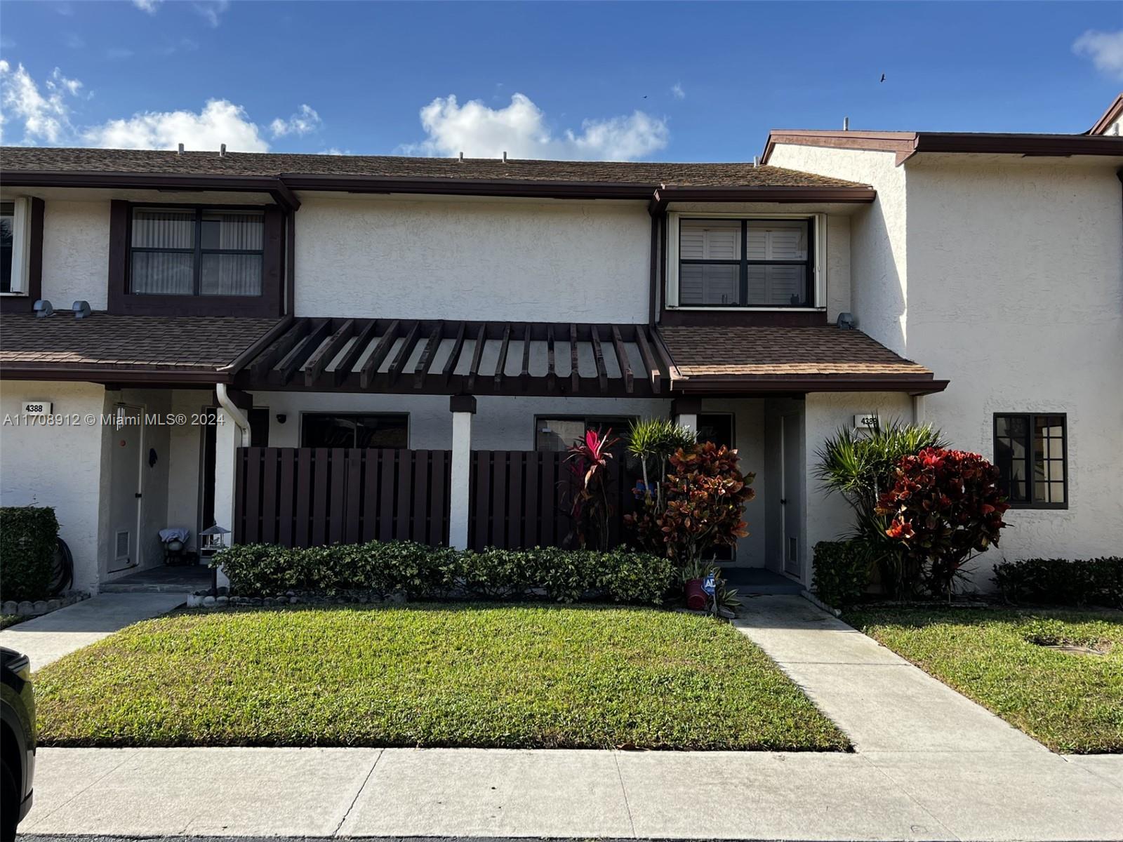 a front view of house with yard