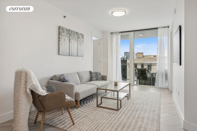 $860,000 | 733 Ocean Parkway, Unit 2C | Kensington