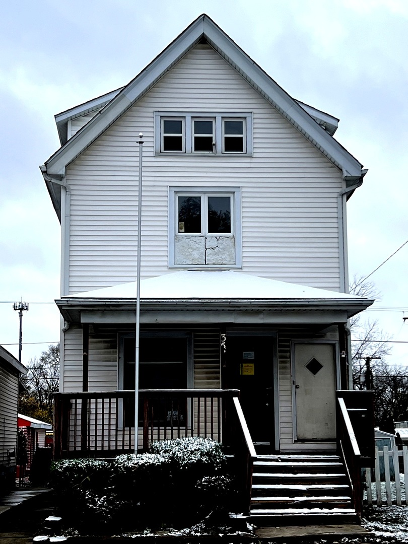 a front view of a house