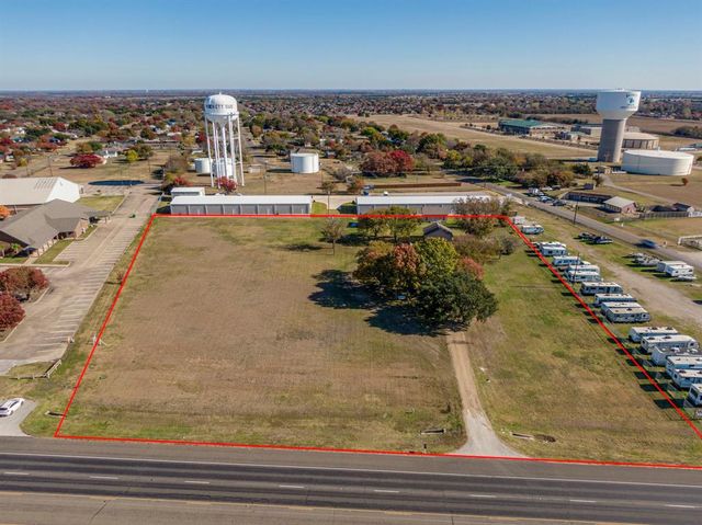 $2,100,000 | 3304 North Highway 77 | Waxahachie