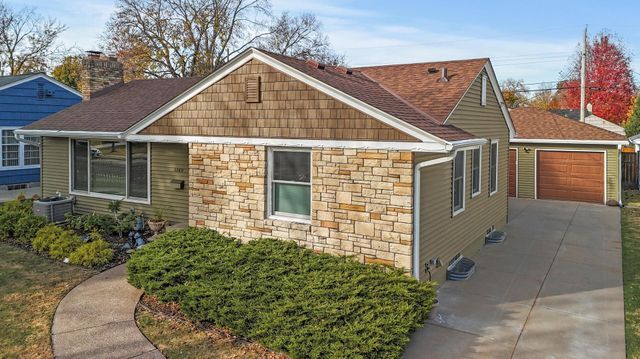 $450,000 | 1769 West Saunders Avenue | Lanes Highland Park