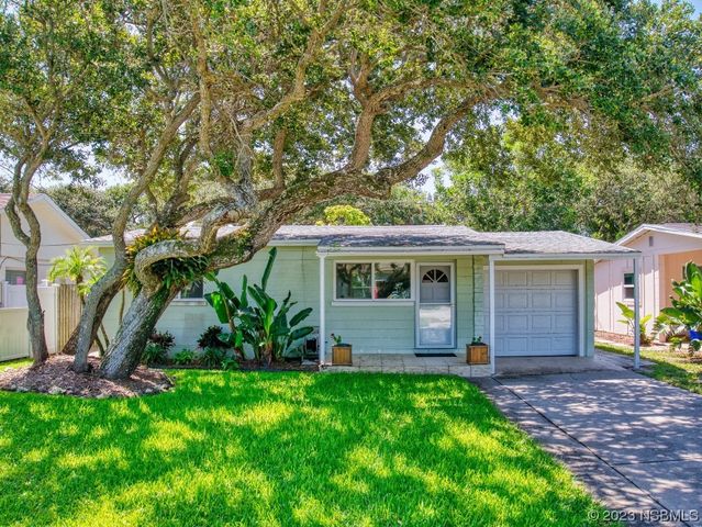 $548,000 | 823 10th Avenue | Coronado Beach