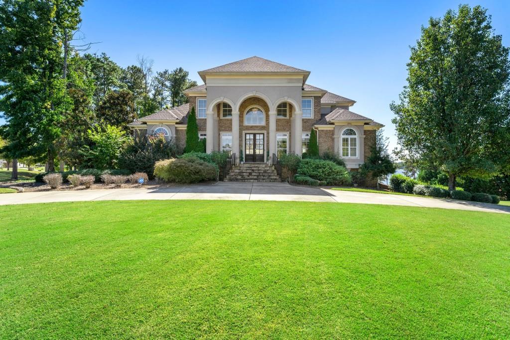 For sale in Texas, a stately Mediterranean luxury home with Louis