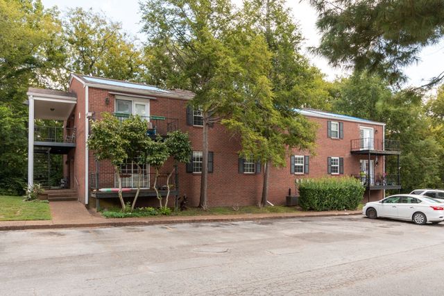 $279,900 | 601 Boyd Mill Avenue, Unit H6 | Central Franklin