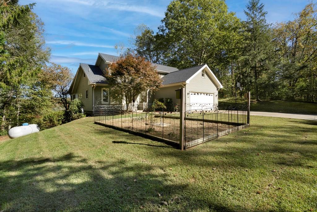 a house view with a outdoor space