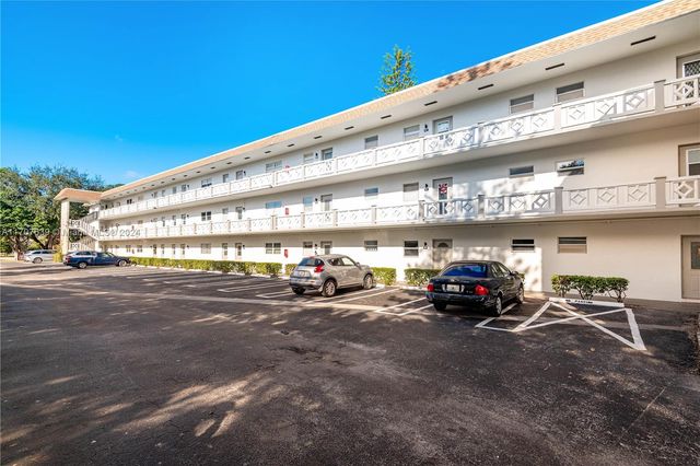 $159,900 | 4805 Northwest 35th Street, Unit 404 | Lauderdale Lakes West Gate