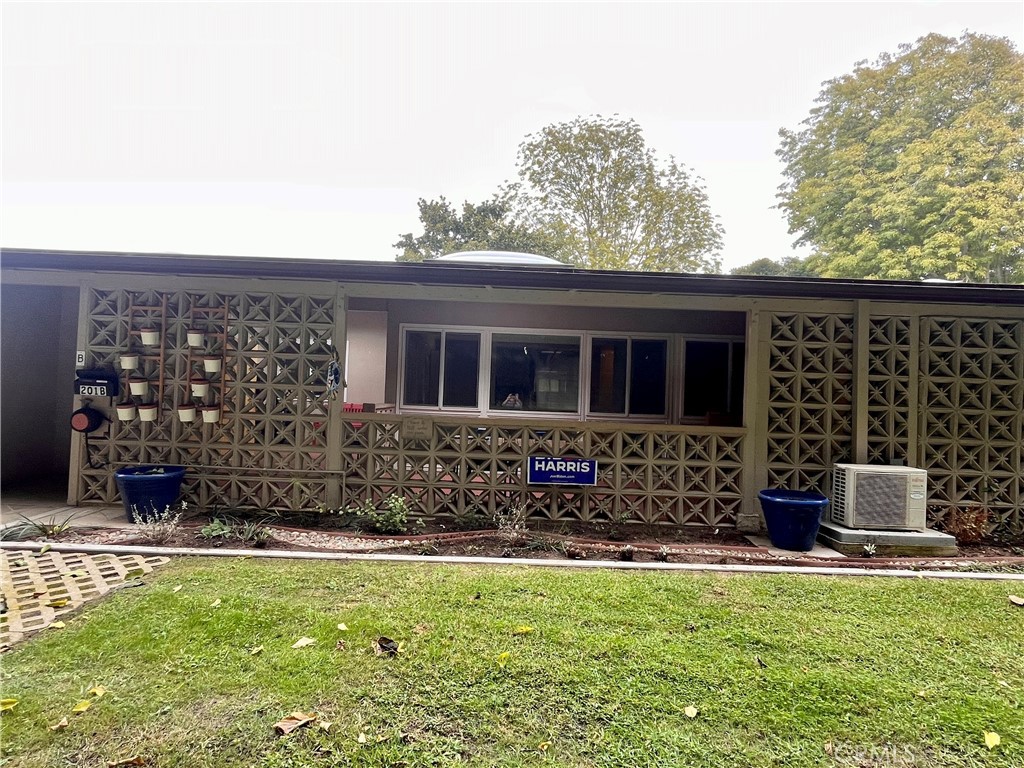 a front view of house with yard