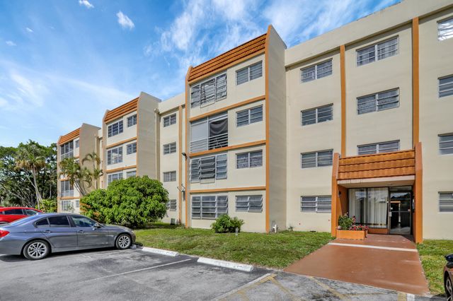 $129,900 | 2201 Northwest 41st Avenue, Unit 209 | Lauderhill