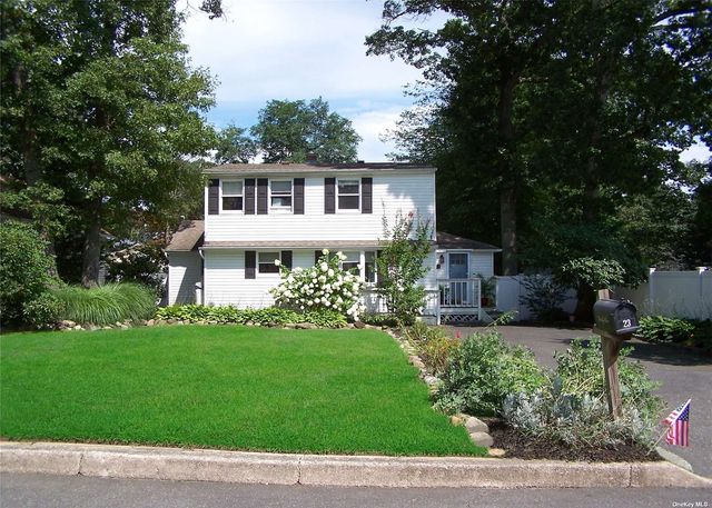 $529,000 | 23 Locust Street | Lake Ronkonkoma