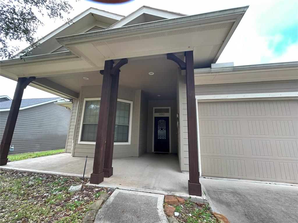 a view of house with a outdoor space