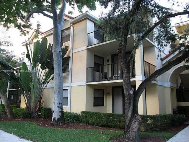 $285,000 | 10105 West Sunrise Boulevard, Unit 205 | Jacaranda