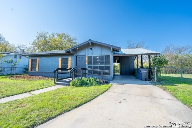 $1,250 | 823 Yellow Wood Drive | San Antonio