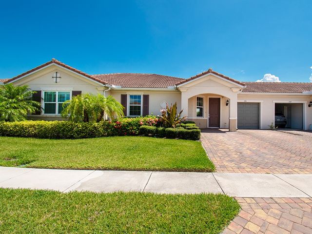 $337,000 | 351 Monaco Place | Vero Beach South