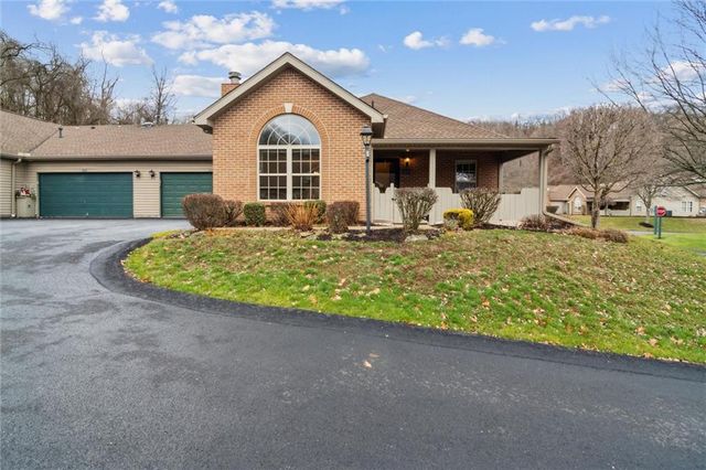 $278,000 | 1459 Greenbriar Court | South Park Township